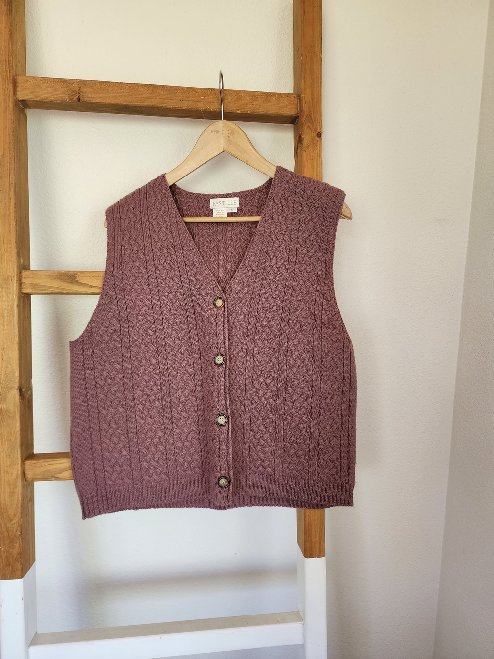 Pastille 100% Wool Cable Knit Sweater Vest Large Mauve Pink Button Front Vintage